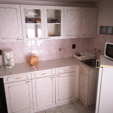 Vadasztanya Apartmanhazak * シオーフォク