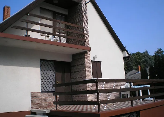 Vadasztanya Apartmanhazak * Шиофок