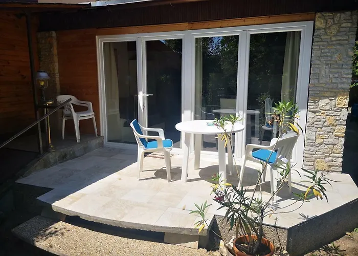 Vadasztanya Apartmanhazak Апартаменты Шиофок